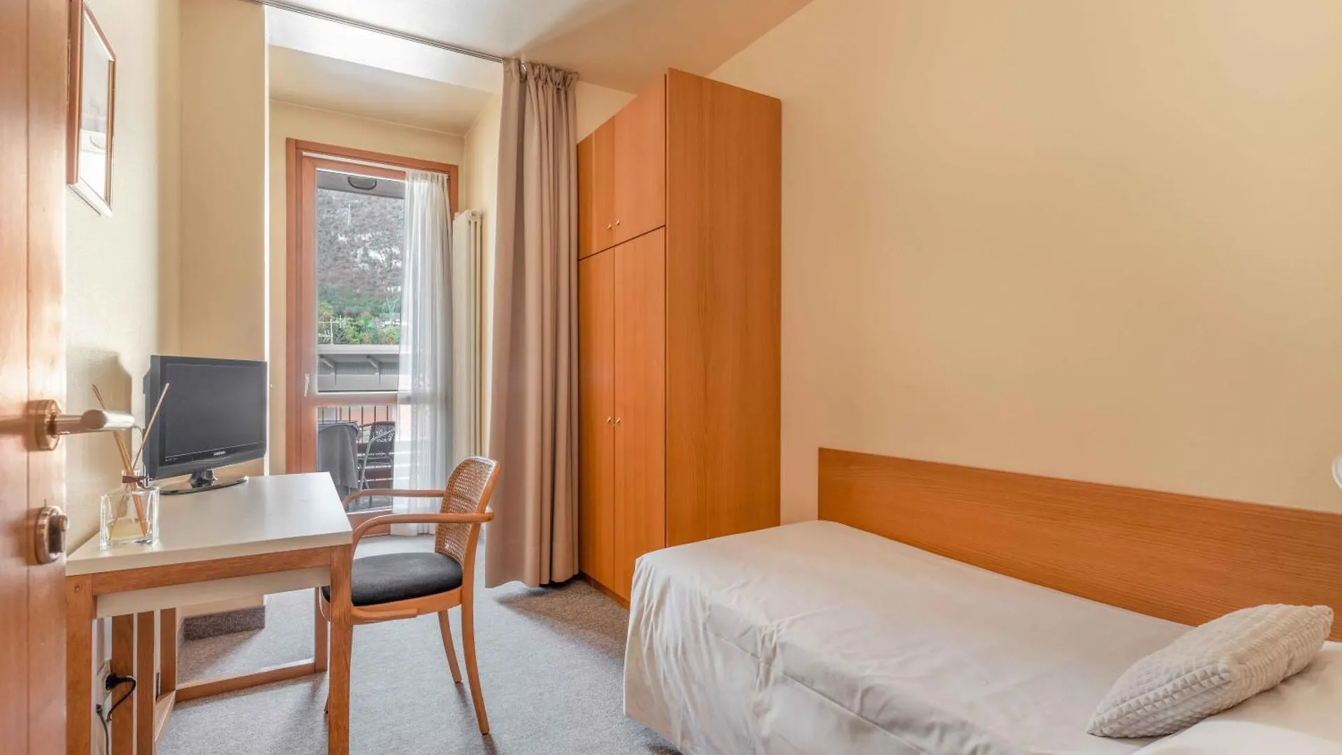 Albergo Sorriso Darfo Boario Terme 3*,