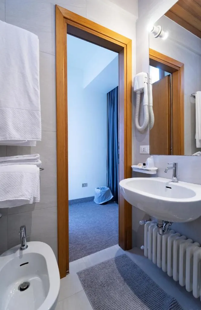 *** Hotel Albergo Sorriso Darfo Boario Terme Italy
